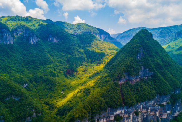 Jinfo Mountain: Панорамы Золотой горы Чунцина